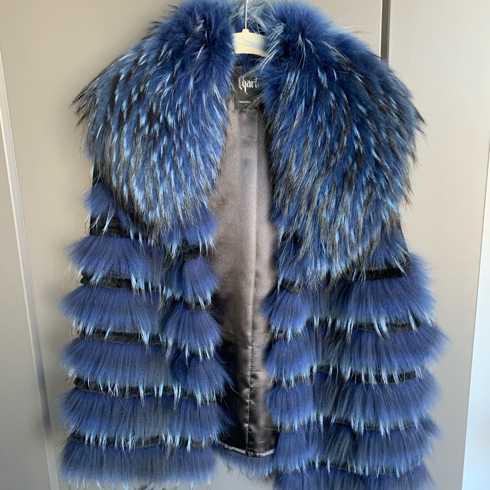 Finn raccoon fur vest